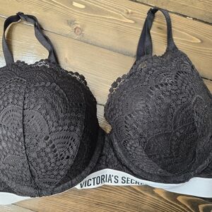 Lingerie Victoria Secret Black Lace Bra with Logo Band Size 36C